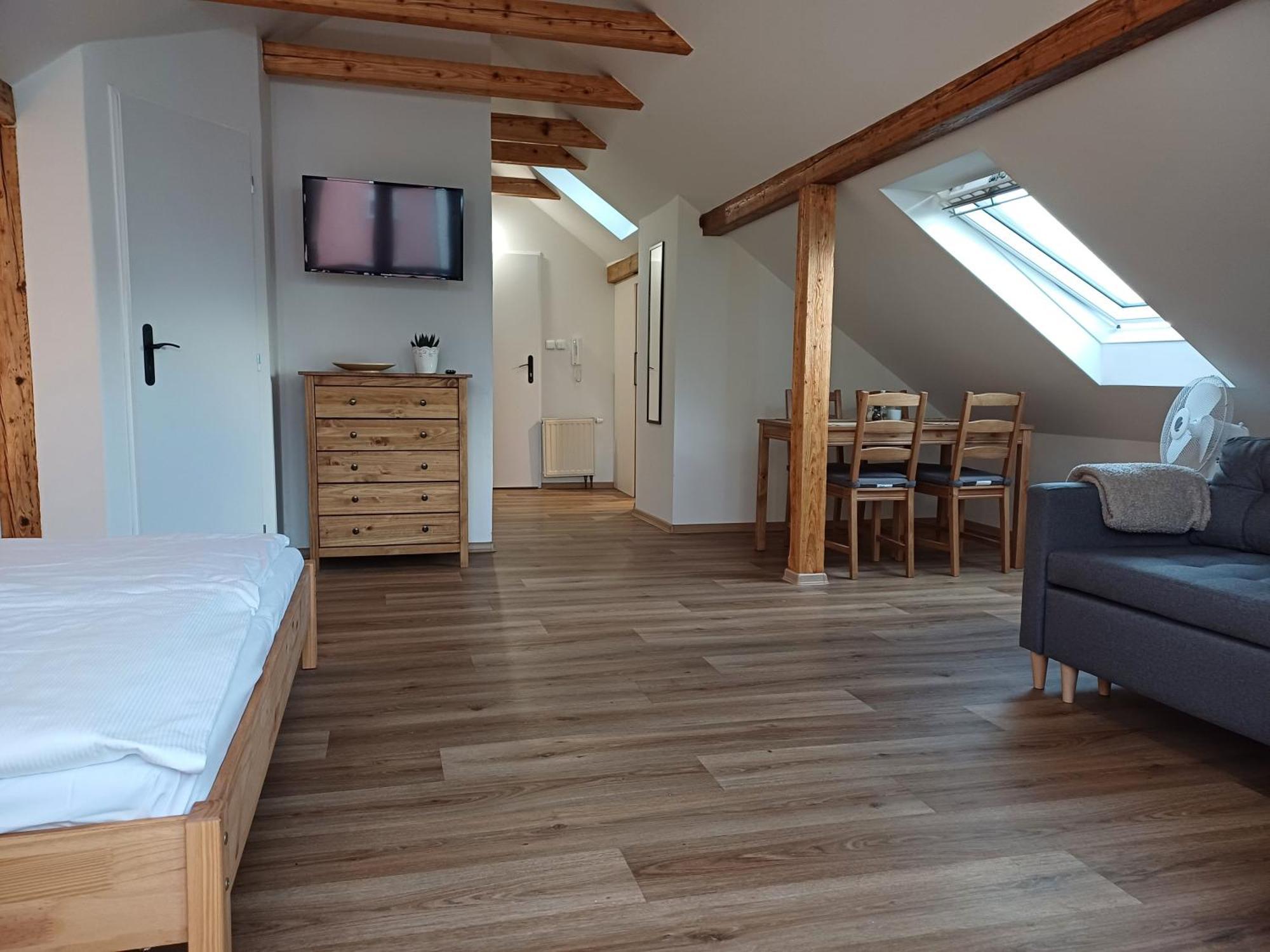 Loft Apartment การ์โลวีวารี ภายนอก รูปภาพ