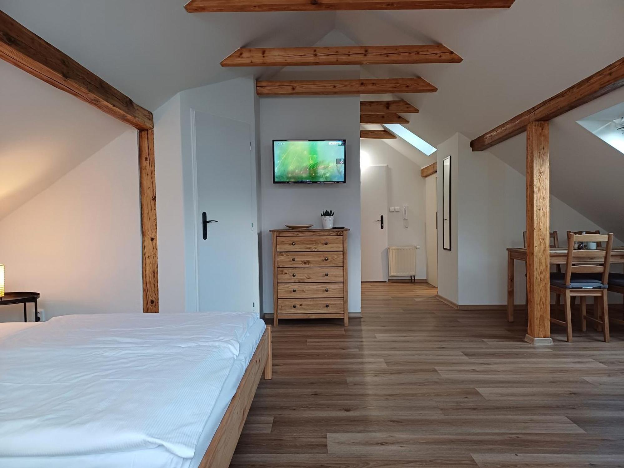 Loft Apartment การ์โลวีวารี ภายนอก รูปภาพ