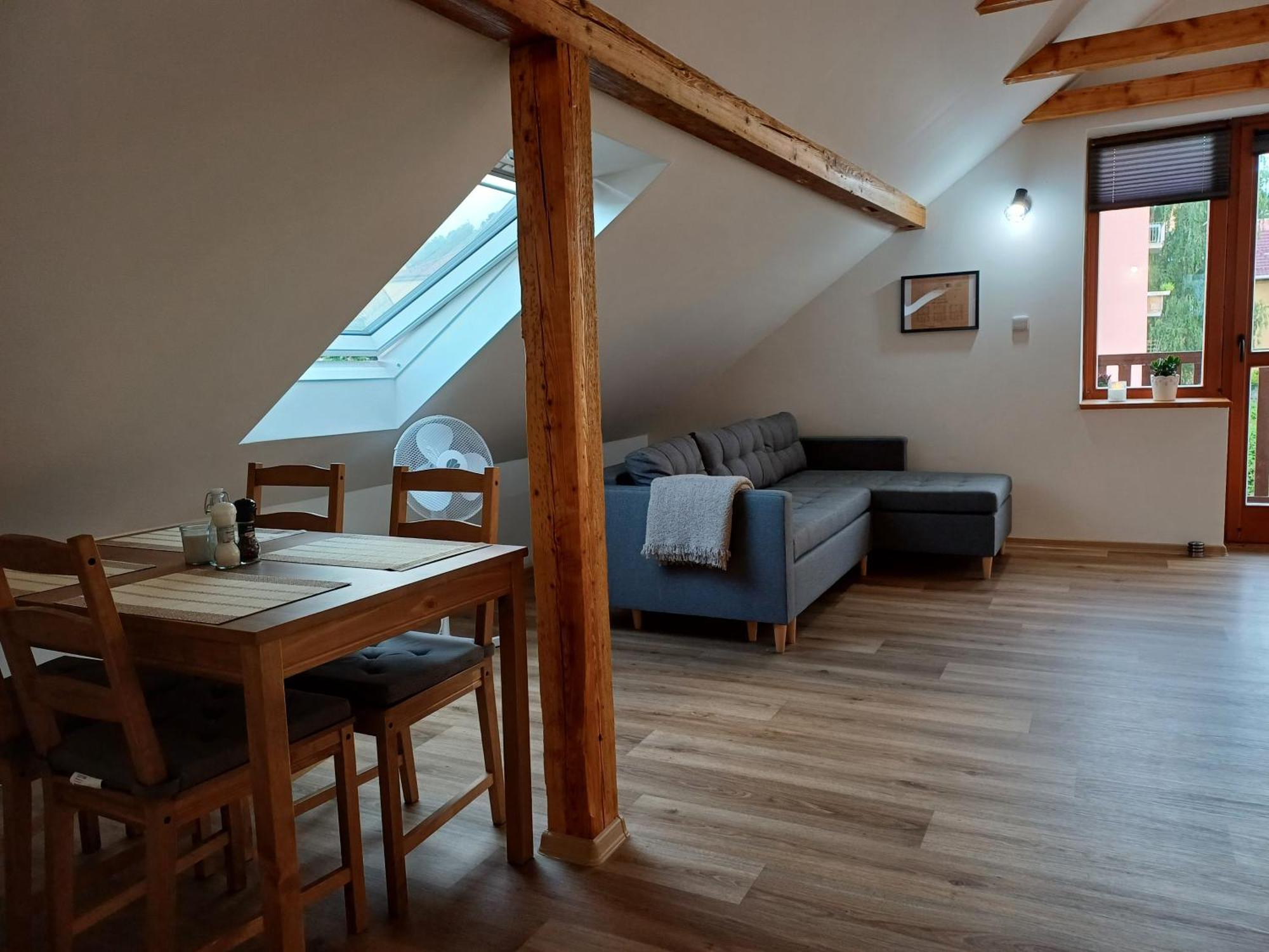 Loft Apartment การ์โลวีวารี ภายนอก รูปภาพ
